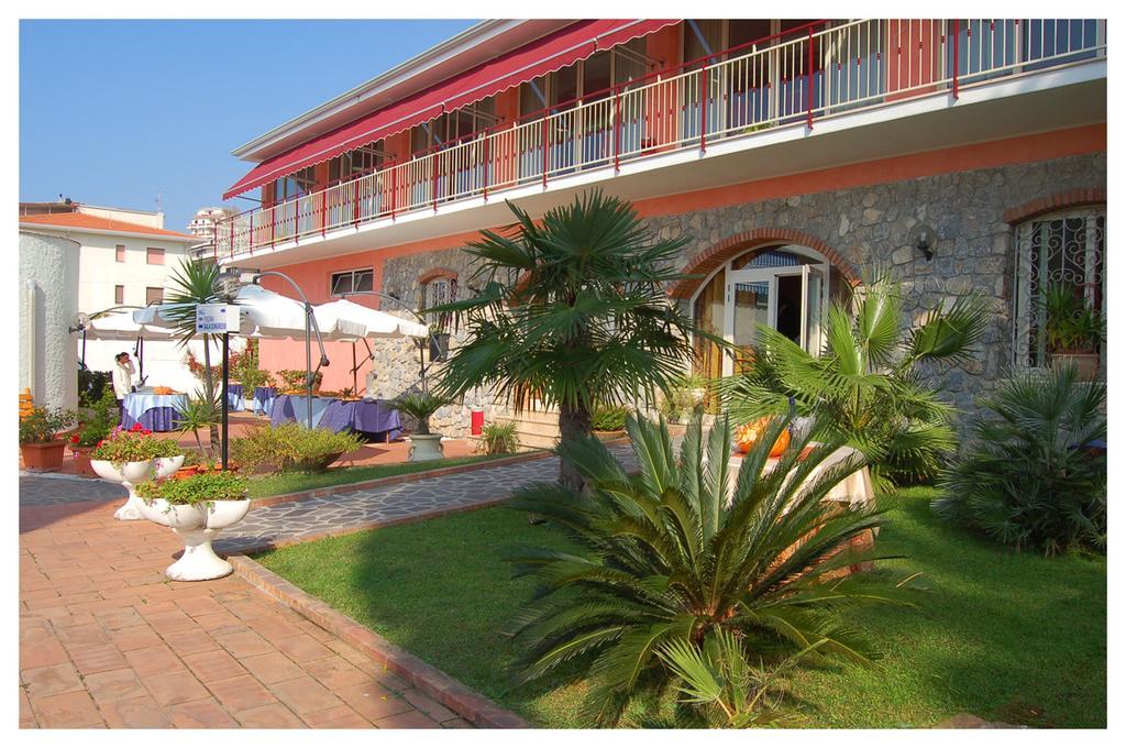 Belvedere Hotel Club Belvedere Marittimo Esterno foto